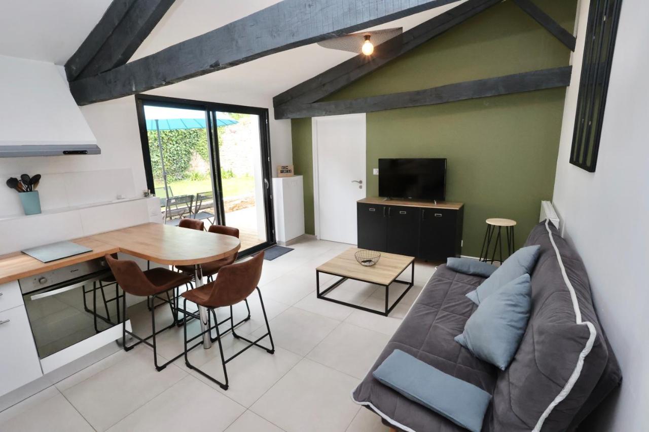 L'Atelier Et Sa Terrasse Apartment Pontivy Exterior photo