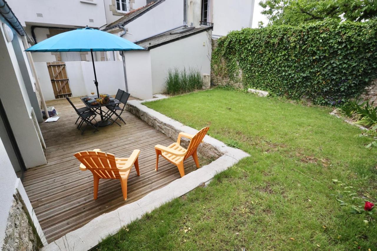 L'Atelier Et Sa Terrasse Apartment Pontivy Exterior photo